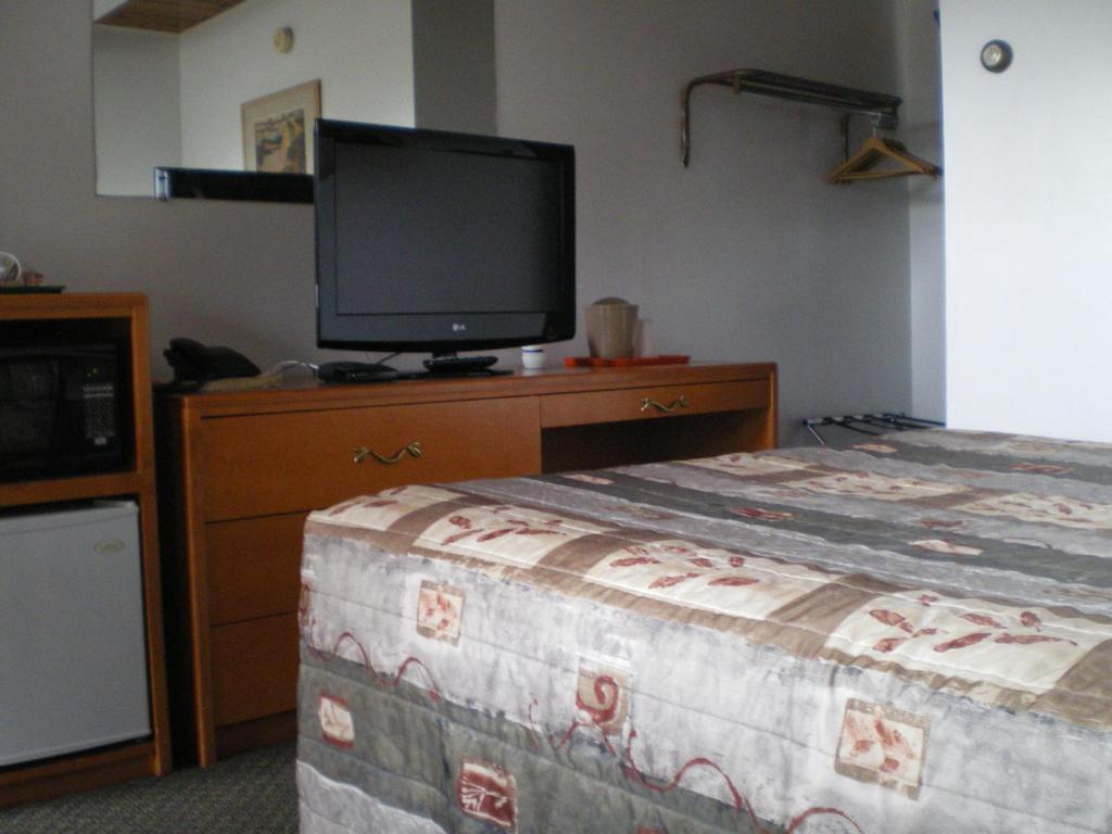 Sun-Dek Motel メディシンハット エクステリア 写真